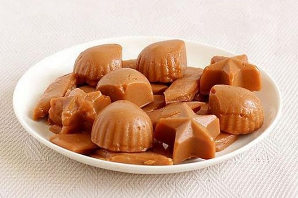 9. Как назывались советские ириски?