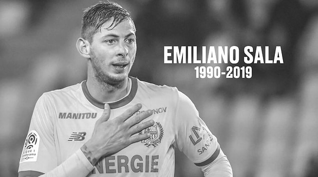 İngiltere'nin güneybatısındaki Dorset polisinden yapılan yazılı açıklamada, denizden çıkarılan cesedin Arjantinli futbolcu Emiliano Sala'ya ait olduğunun resmen tespit edildiği belirtildi.