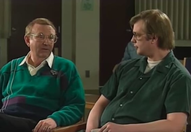6. "Odamda bir kutu var. İçerisinde barda tanıştığım bir adamın mumyalanmış kafası ve cinsel organı bulunuyor" -Jeffrey Dahmer