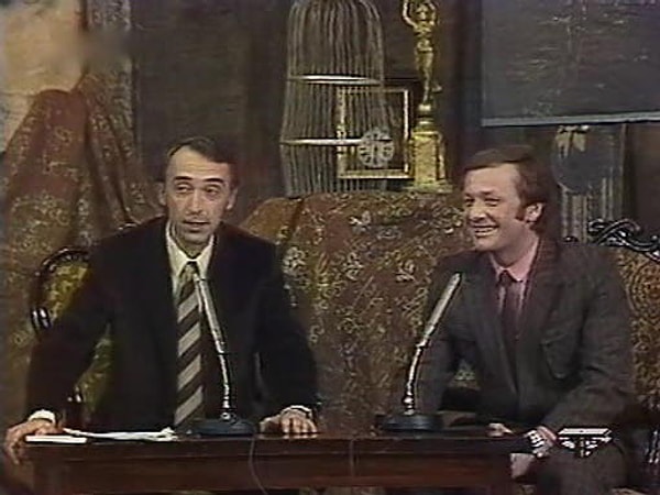 10. В какой передаче существовала рубрика "Что бы это значило"?