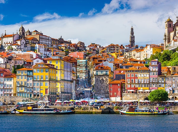 8. В какой из этих стран португальский - официальный язык?