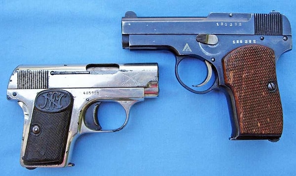 10. Какой пистолет использовался в качестве подарочного и наградного оружия до ВОВ и во время нее?