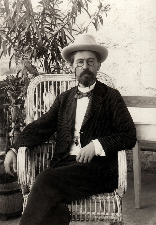 6. Какая из следующих пьес НЕ была написала Антоном Чеховым?