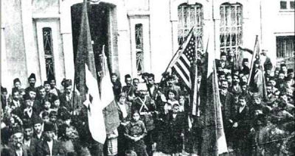 1918: Trabzon'un Maçka ilçesinin Rus ve Ermeni işgalinden kurtuluşu .