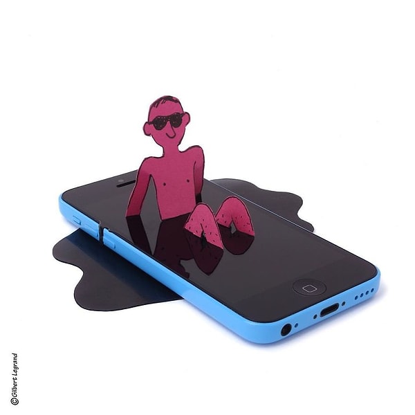 11. Упал в грязь лицом. Вернее попой