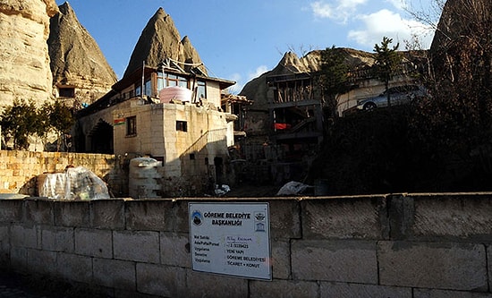 Tepkiler Yükseliyor: Kapadokya'da Peribacalarının Ortasına Otel İnşa Ediliyor