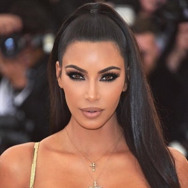 From her "new best friend" light therapy to herbal ointments and smoothies we're sure Kim will keep us posted on the results of her treatments!