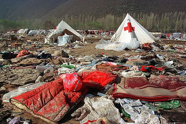 6. Посольство какой страны случайно оказалось под обстрелом, когда НАТО бомбила Югославию в мае 1999 года?