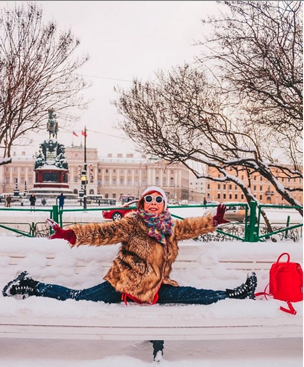 10. Ольга Киприяновна говорит, что если ее неожиданно попросят сесть на шпагат, то она с легкостью это сделает. Без приготовлений и растяжки!