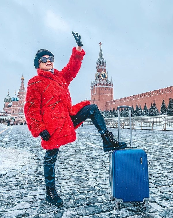 17. «Если бы мне кто-то года 2 назад сказал, что я буду блоггером, меня будут узнавать на улицах и показывать на первом канале, я бы рассмеялась ему в лицо».