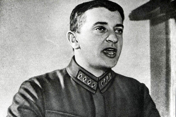 2. Кто был самым молодым маршалом в СССР?