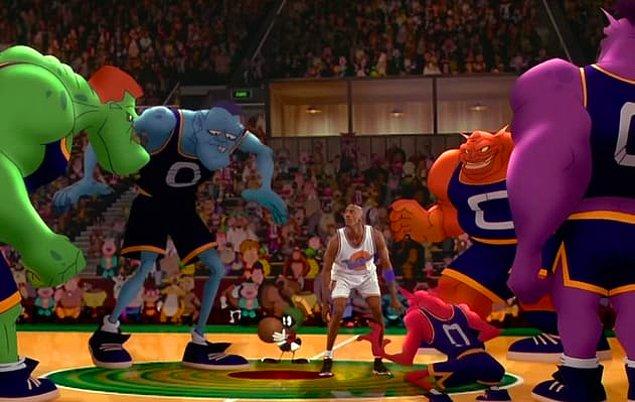 6. Space Jam filminde basketbol maçının hakemi olarak Marslı Marvin karakterinin seçilmesinin de bir sebebi var.  Çünkü o hem çizgi bir karakter hem de bir uzaylı; yani en tarafsız olabilecek kişi.