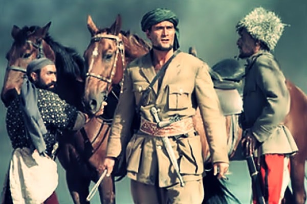 12. «Несогласные с советской властью мусульмане Средней Азии формировали отряды ______ для борьбы с нею». Какое слово тут пропущено?