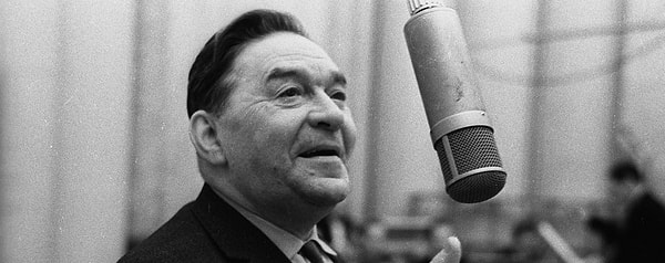 8. Чье это фото?