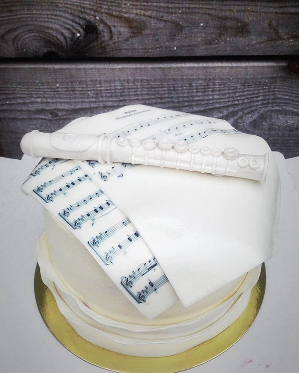 10. Торт для музыканта