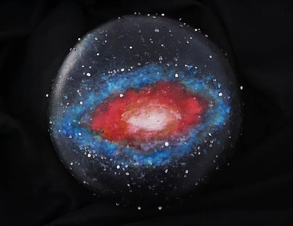 25. Когда вся Вселенная на одном торте