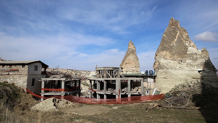 Kültür Bakanlığı Duyurdu: Peribacalarındaki  Otel İnşaatının Yıkımına Başlandı