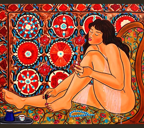 2. Она окончила Американский университет.