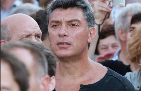 13. В какой области Борис Немцов был кандидатом наук?