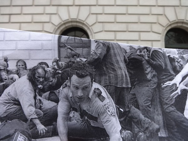 25. Ходячие мертвецы