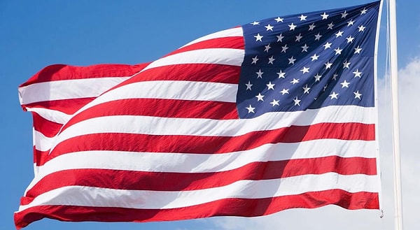 4. Назовите официальный язык Соединенных Штатов Америки?