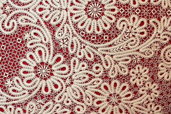 7. Какой из русских промыслов изображен на фото?