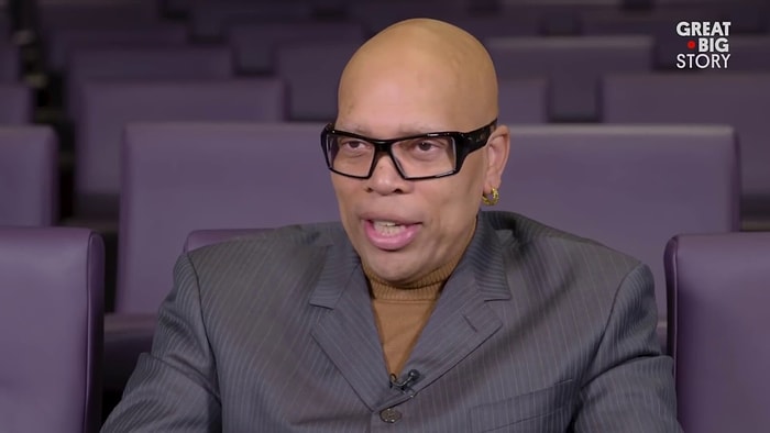 Film Fragmanlarında Sıkça Duyduğumuz Efsane Sesin Sahibi Redd Pepper ile Tanışın!