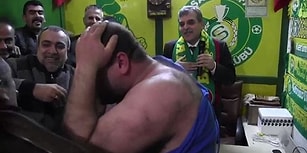 Başkan Adayı Karşısında Kıyafetlerini Parçalayan Adam: 'Babo Bu Adam 5 Yıl Önce Neredeydi?'