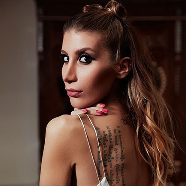 İrem Derici