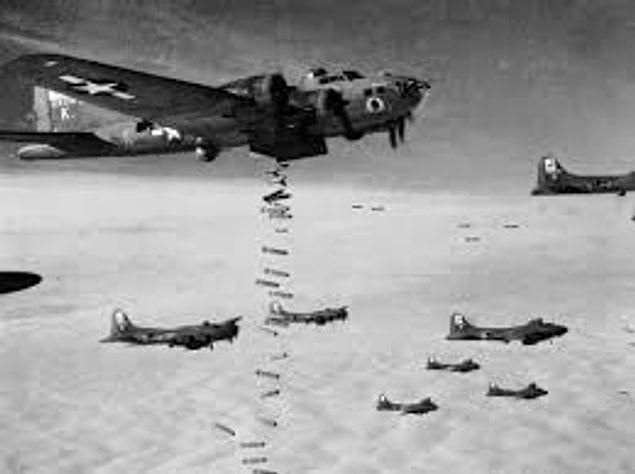 1944: II. Dünya Savaşı: "Big Week" başladı.