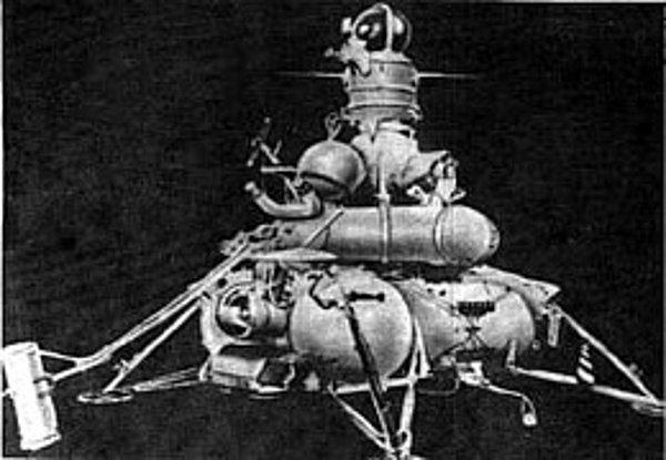 1972: SSCB'nin insansız uzay aracı Luna 20, Ay yüzeyine indi.