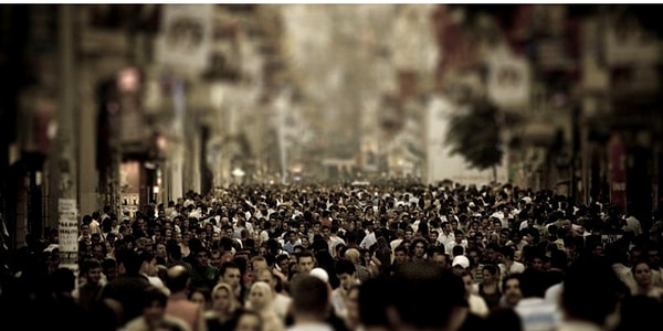 Даже если вы чувствуете себя одиноким, рядом с вами есть по-настоящему любящие друзья!