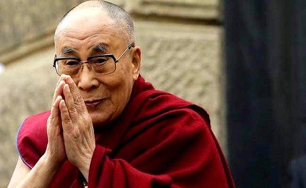 3. Dalai Lama neredeyse vejetaryendir. Değişken davranır.