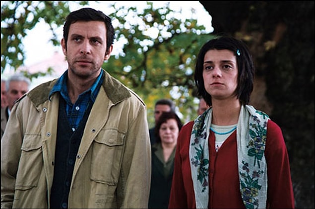 9. Çalıntı Gözler(2005) - IMDb: 7.2