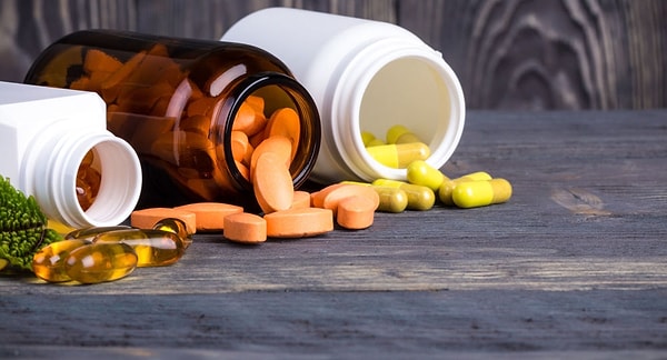 8. Какой из этих витаминов может синтезировать кожа человека?