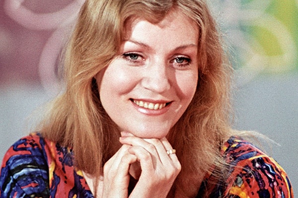 3. А в какой союзной республике родилась певица Анна Герман?