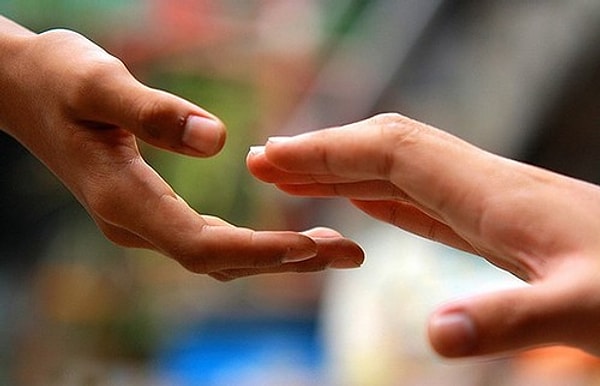 10. Я помогаю людям не потому, что жду вознаграждения, а потому, что мне нравится это делать.