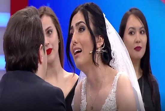 12 Kadın Arasından Kendi Elini Tanıyamayan Eşine Yüzyılın Fırçasını Atan Gelin