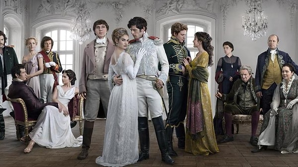 7. Во времена жизни Льва Толстого слово "мир" имело несколько значений. Что подразумевал Лев Толстой под словом «мир» в названии своего романа «Война и мир»?