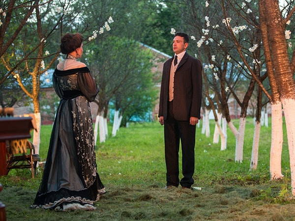 12. Как отнёсся Чехов к постановке его пьесы "Вишнёвый сад" Станиславским?