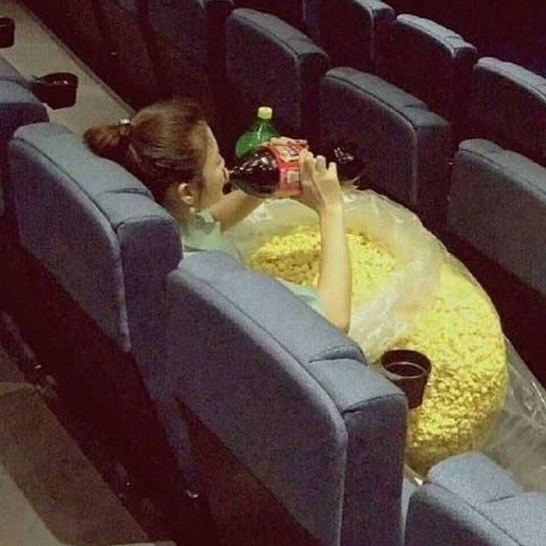 10. В одном из китайских кинотеатров