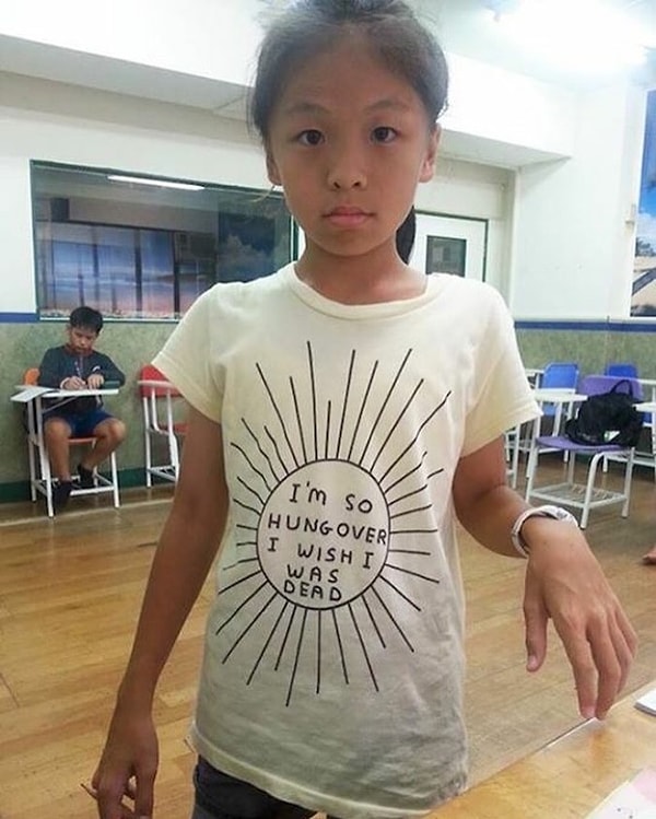 17. "У меня такое похмелье, что лучше бы я сдохла"