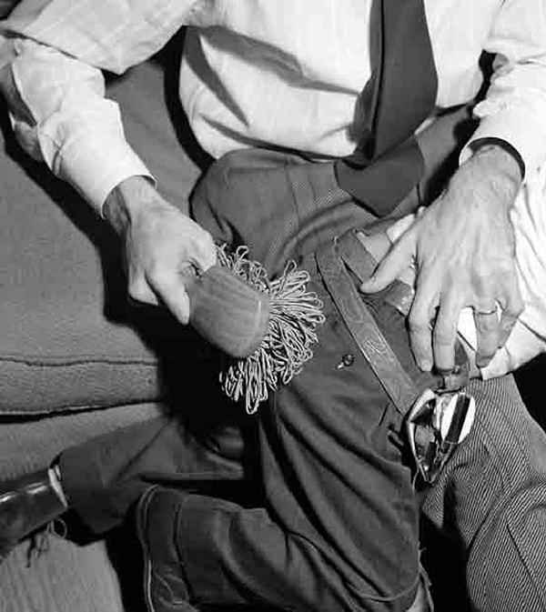 26. Щетка с резинками