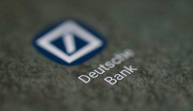 Habere göre, Türk Lirası'nın keskin şekilde değer kaybettiği iki haftalık dalgalanmada Deutsche Bank AG'deki işlemciler ise 35 milyon dolar kazandı.