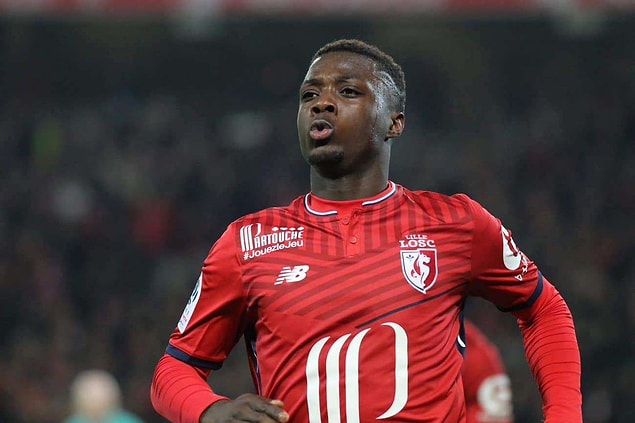 Sezon başında Angers takımından 10 milyon avro bonservis bedeli karşılığında Lille'in renklerine kattığı Nicolas Pepe, sağ kanatta oynamasına rağmen ligde 16 gol ve 10 asistle takımının başarısında önemli rol oynadı.