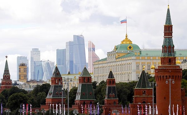 6. Сколько федеральных округов в России?