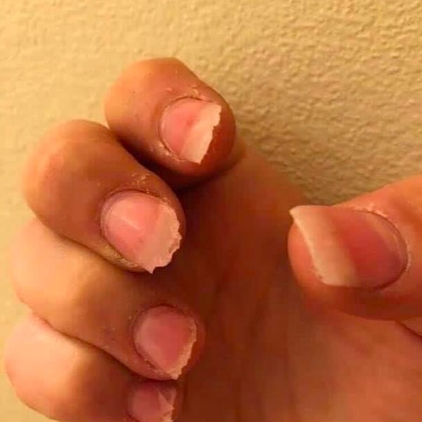 11. Ночной кошмар любого мастера по маникюру…