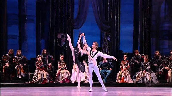 8. Композитор, написавший "Лебединое озеро" и "Евгений Онегин":