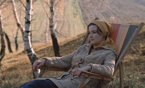 Он же успевает побыть и косынкой.