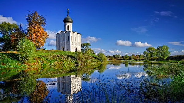 4. Самая маленькая по площади и самая западная область России?